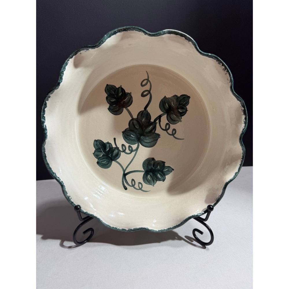 Nichols Pottery 2000 NC Hand Painted Ivy Scalloped Pie Dish Stoneware Cream